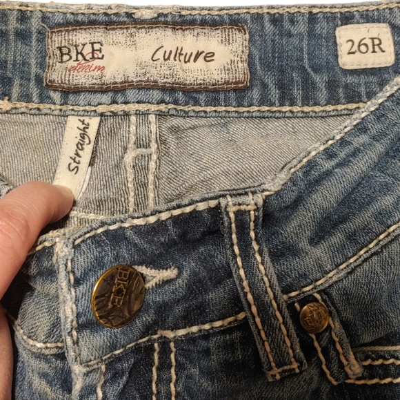 BKE Denim Culture Jeans, Straight, Size 26 Regular, Embellished Back Pockets - Picture 4 of 13